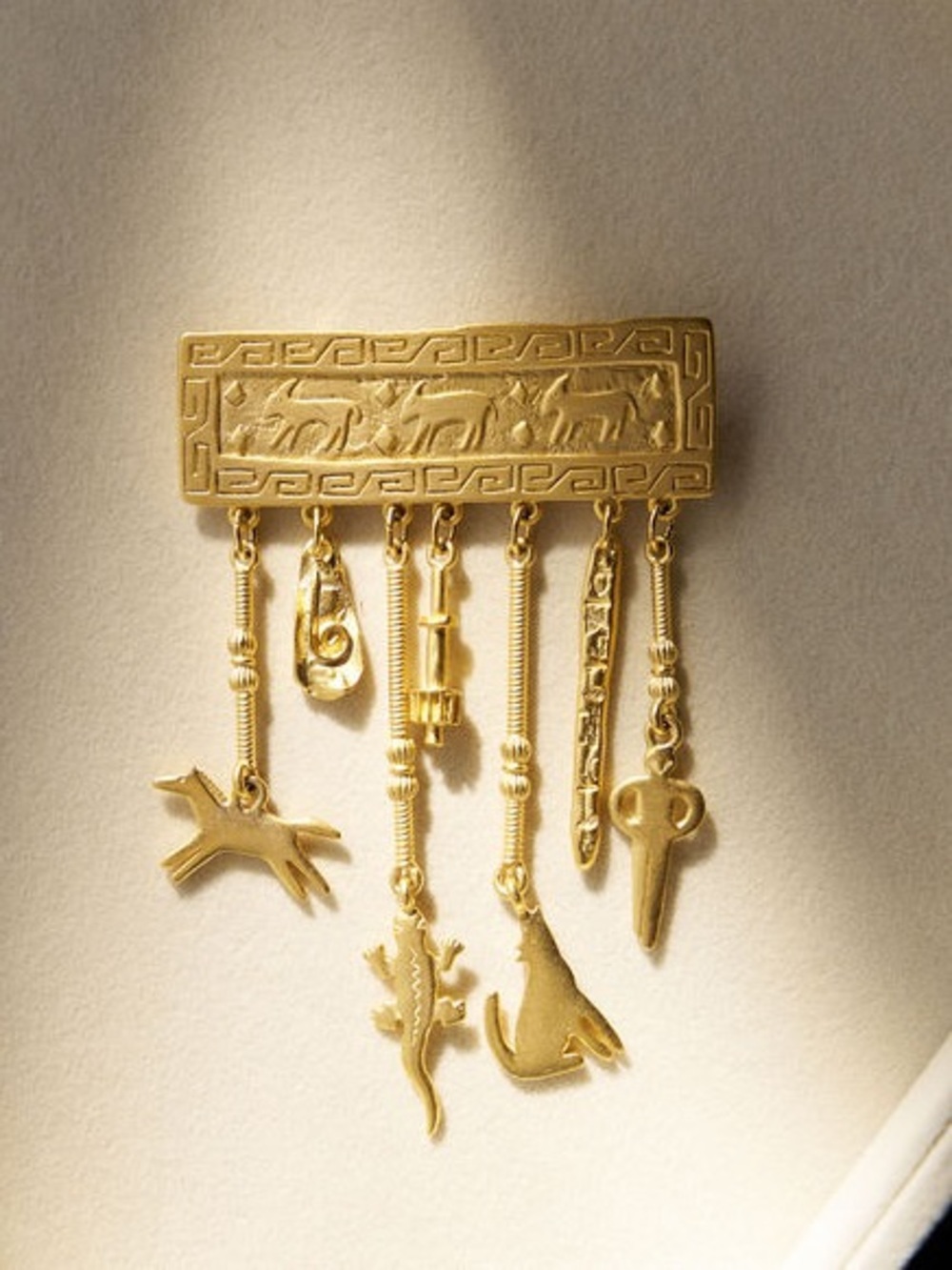 1980s Gold Animal Charm Multi-Dangle Brooch - Women Jewelry Brooches